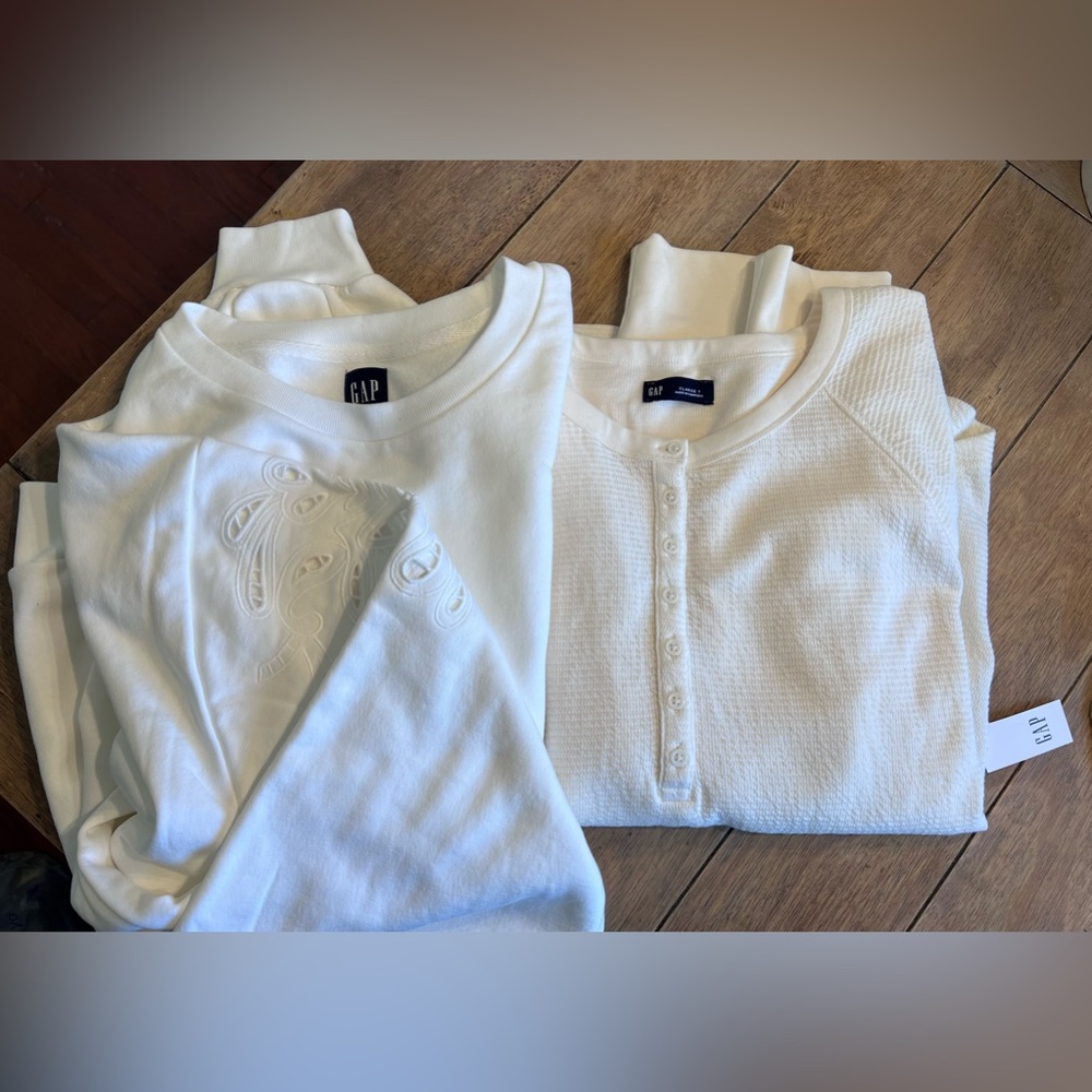 Women’s NWT Set of 2 GAP Tops - Vintage Soft Eyelet Top and Waffle Top XL/Tall